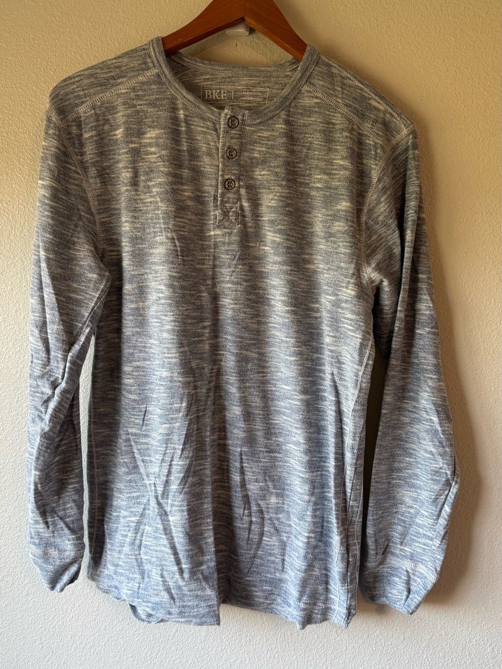 BKE Men's blue Heather Henley Long-Sleeve Shirt
